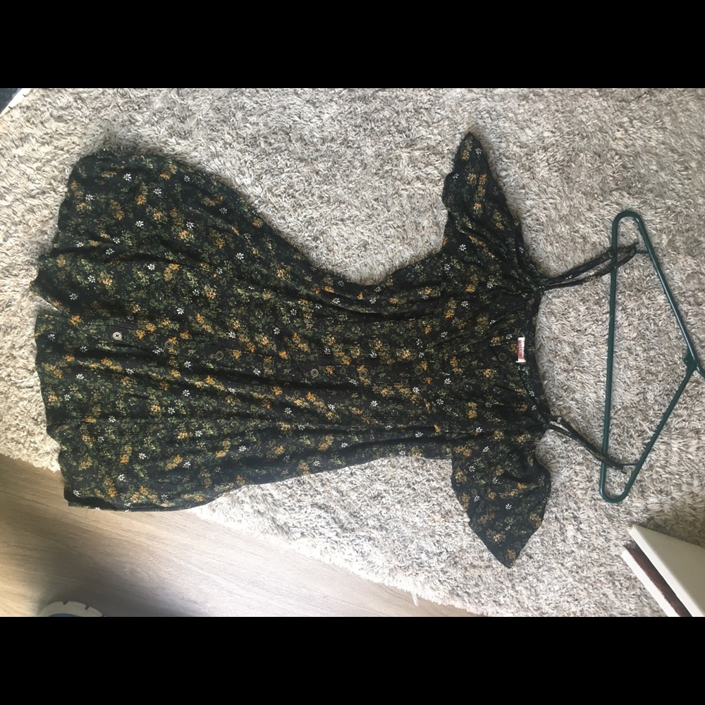 XS Mossi morning, cold shoulder dress